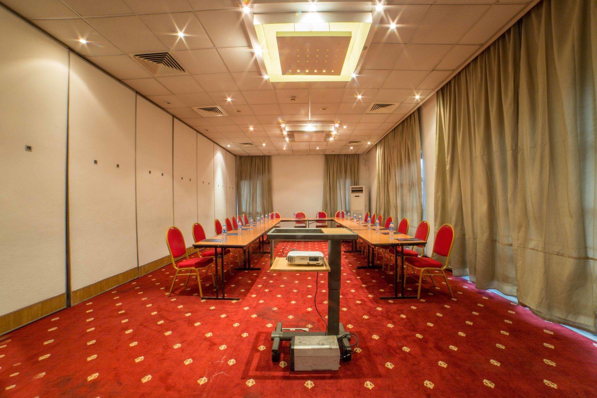 Novotel Порт-Харкорт Экстерьер фото