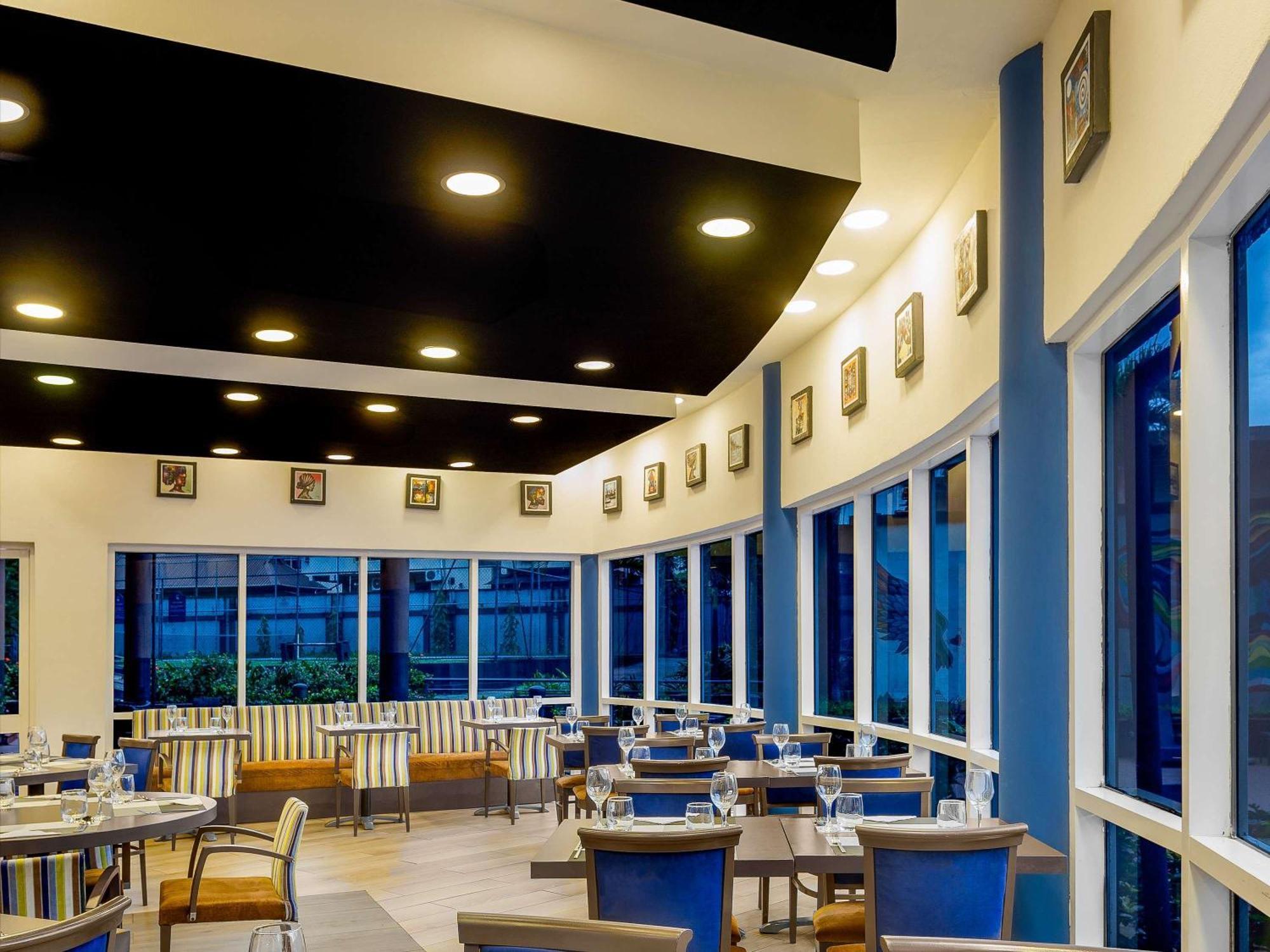 Novotel Порт-Харкорт Экстерьер фото